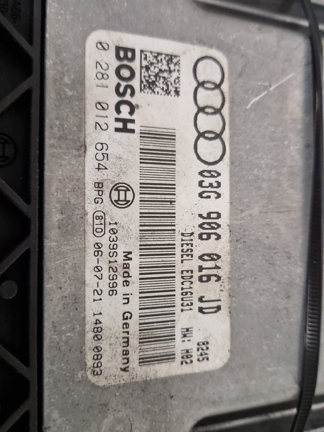 2006 Audi A4 B7 2.0 Diesel Genuine Engine Control Unit ECU 03G906016JD