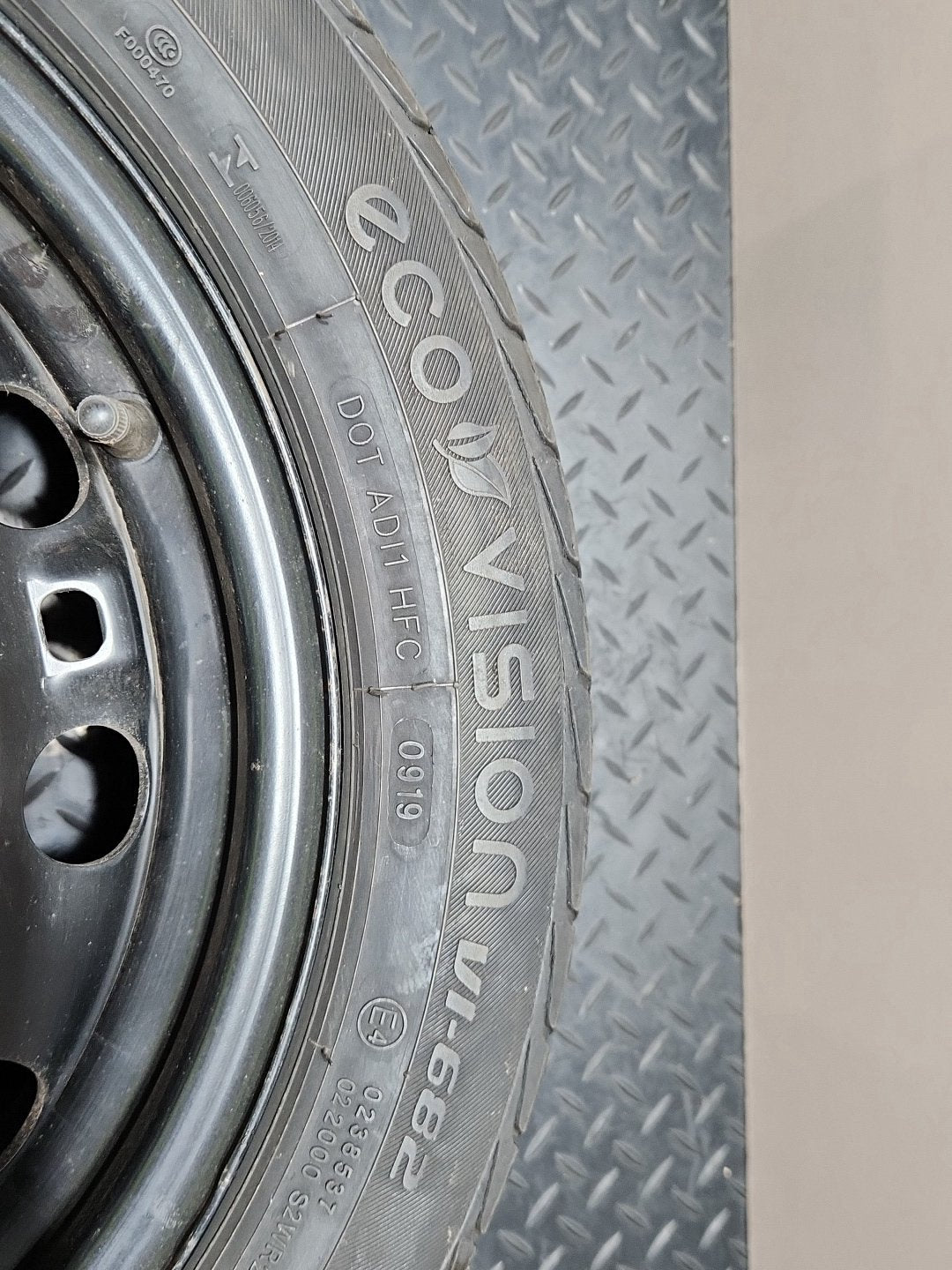 Volkswagen Polo 6R MK5 Hatchback 15" Spare Wheel with Tyre 195/50/15 6R0601027