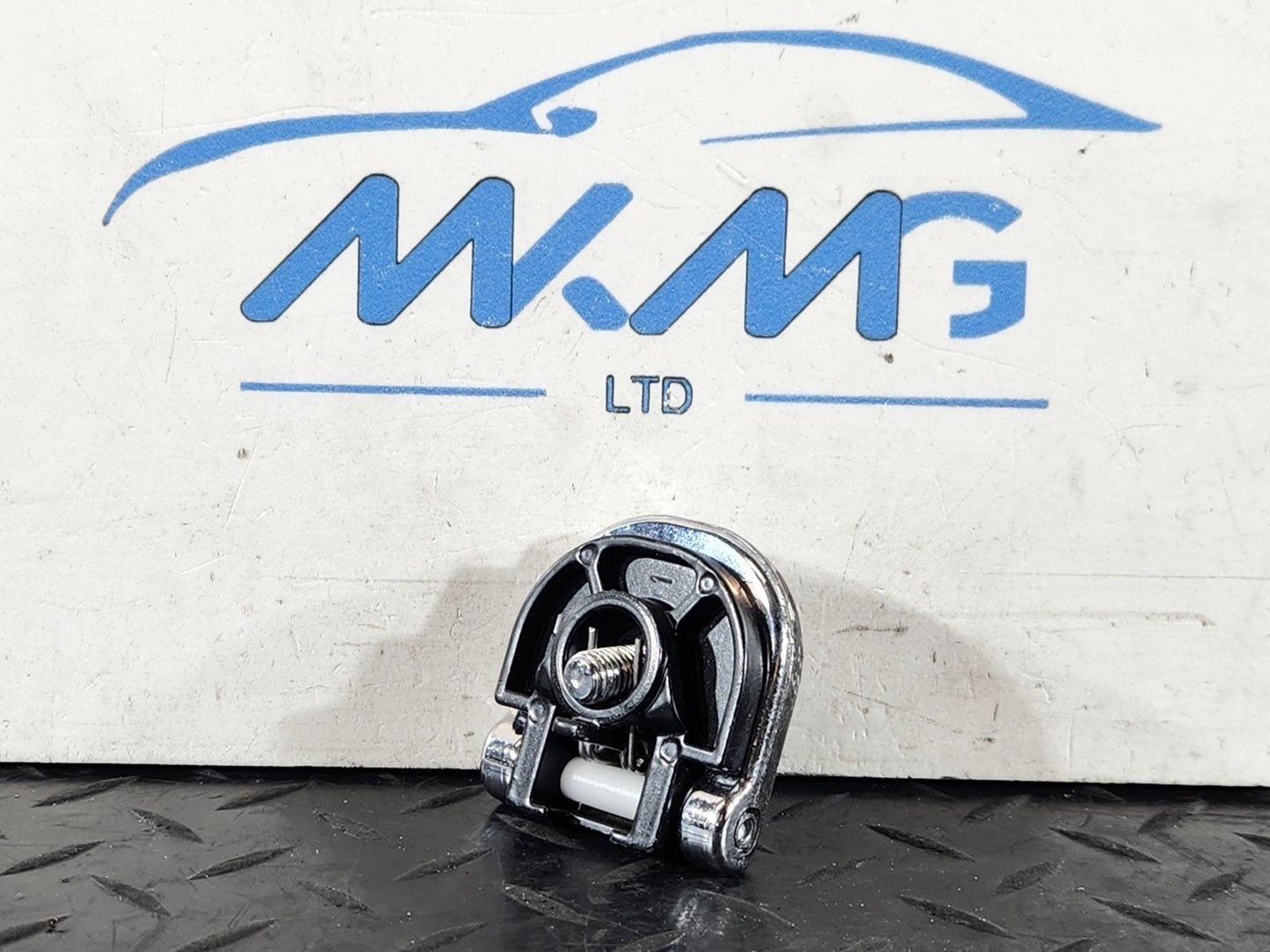 13-23 RANGE ROVER SPORT L494 BOOT COMPARTMENT FLOOR CARGO HOOK