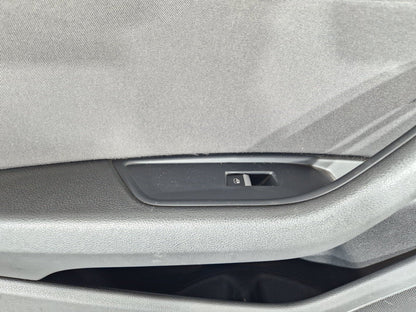16-19AUDI A4 B9 ESTATE GENUINE FRONT PASSENGER SIDE DOOR CARD PANEL 8W0867133