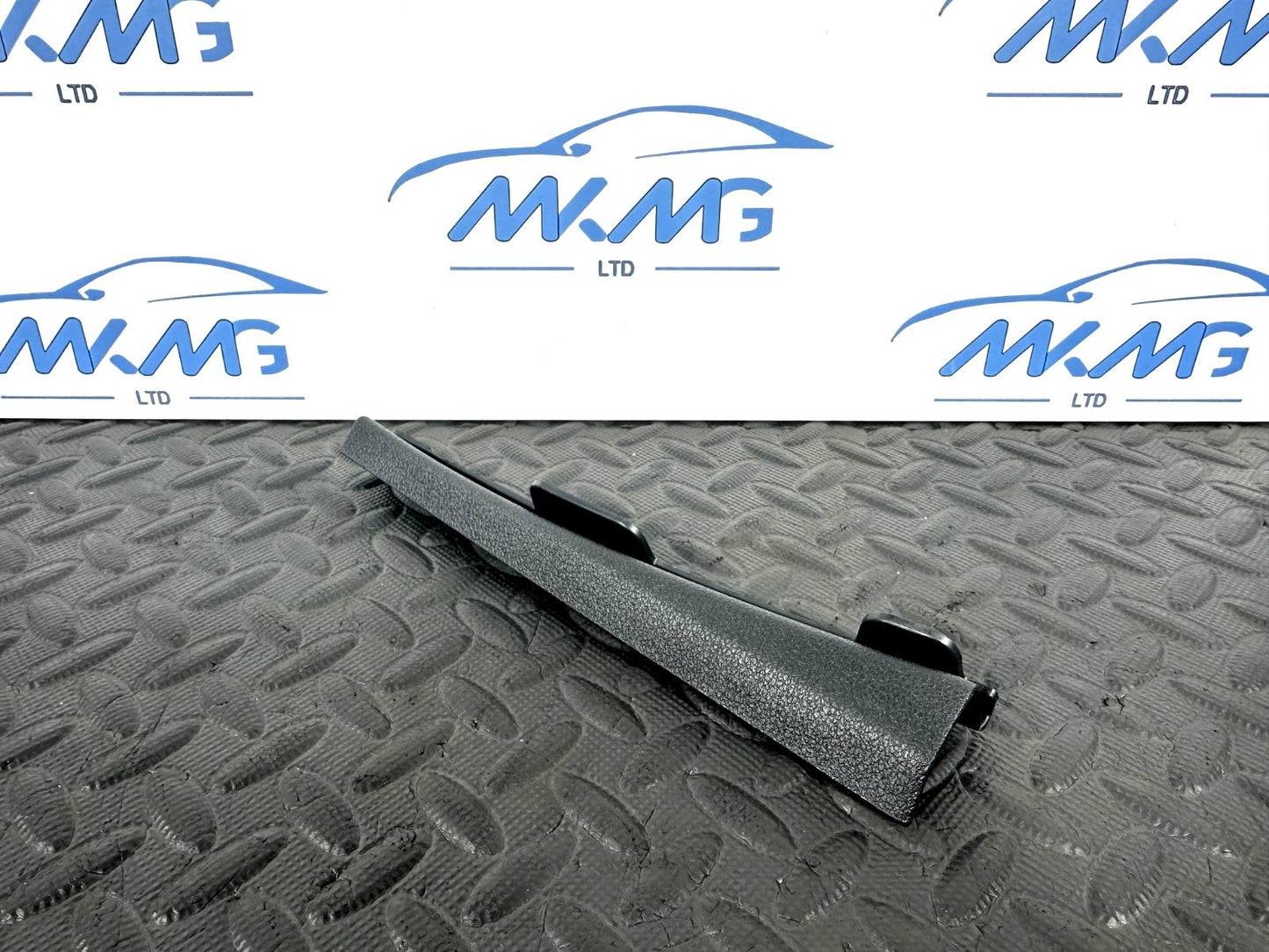 Audi Unknown Part Type 8W0868203