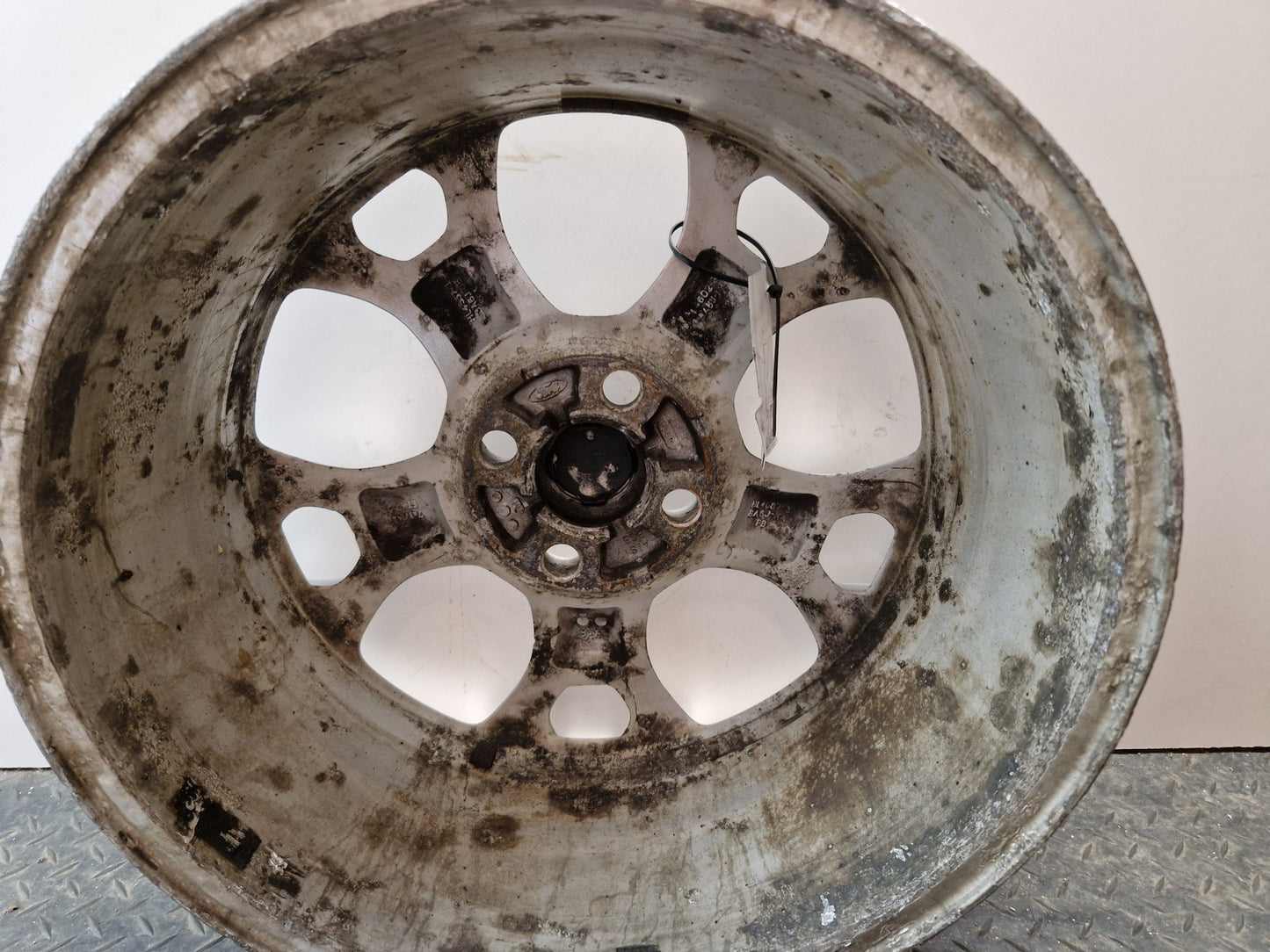 Ford Fiesta MK7 Hatchback 17" 5 Spoke Snowflake Alloy Wheel 7x17 Genuine