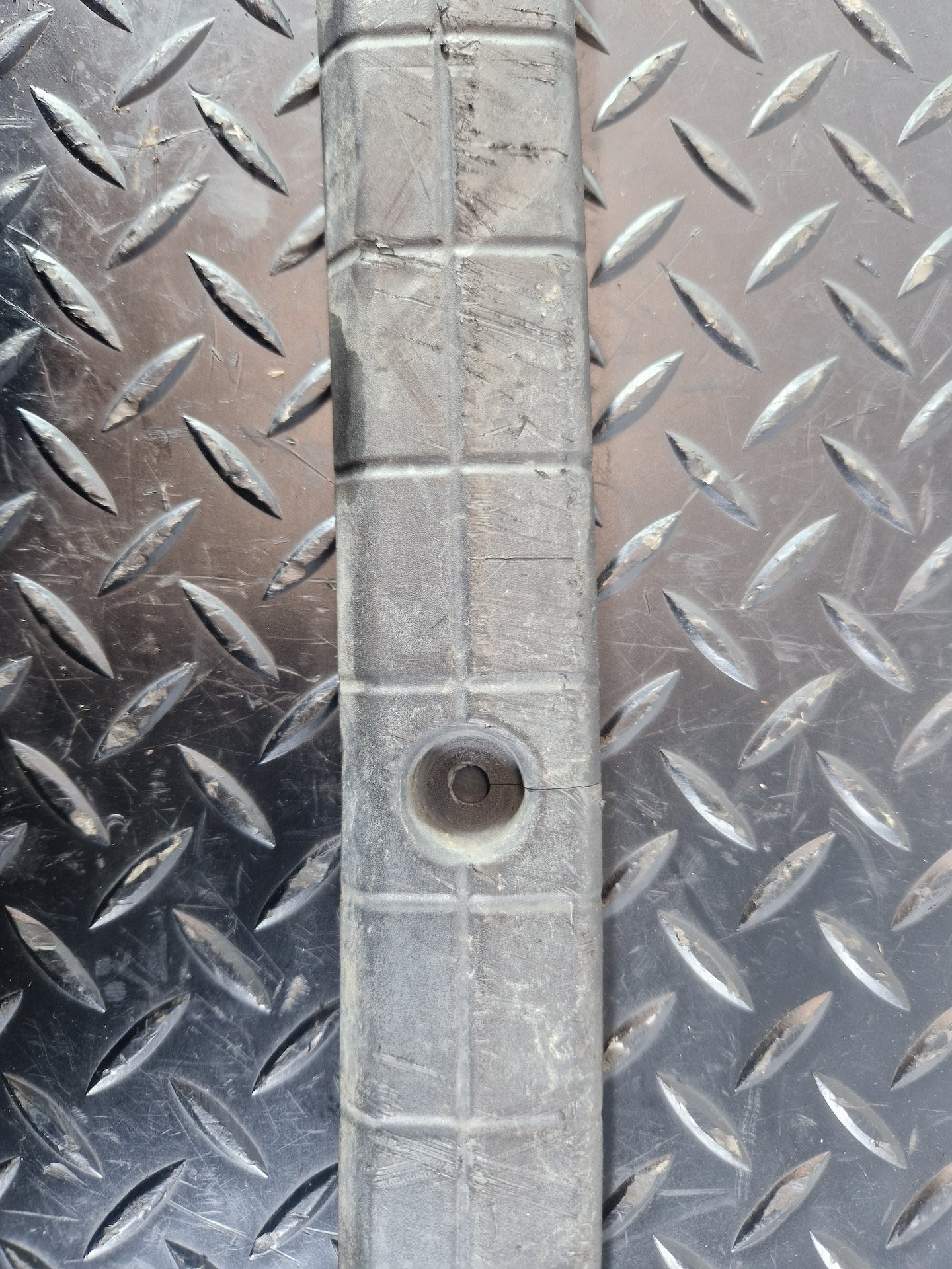 Audi A6 Allroad C7 Genuine Under Run Protective Bar 4G0807110A