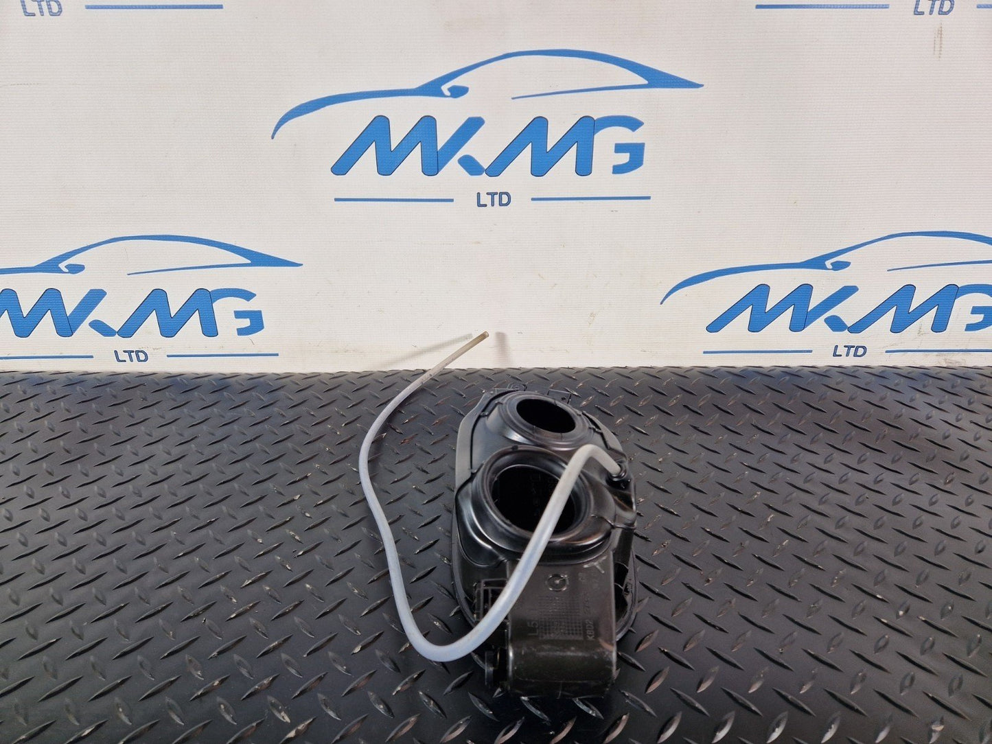 19-ON RANGE ROVER EVOQUE L551 FUEL TANK FILLER DOOR FLAP INSERT K8D227936CB