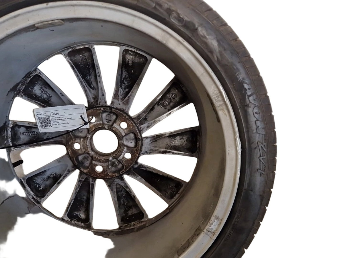 Volkswagen Passat MK5 (B6) (3C) 18" Alloy Wheel with Tyre 235/40/18 ~6mm