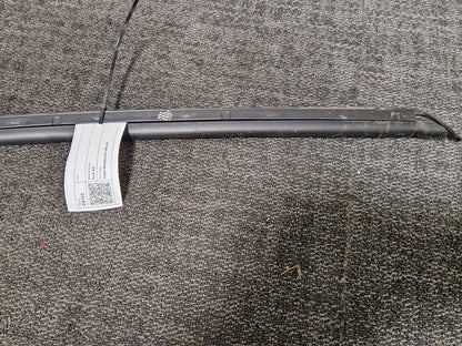 Audi A4 B9 Front Right O/S Driver Windscreen Moulding Strip 8W0854328C