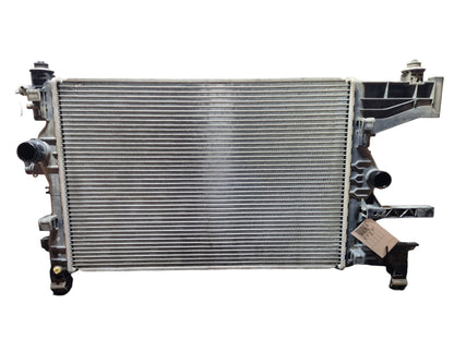 Vauxhall Astra 1.4L Petrol 74.0kw A14XER Genuine Water Coolant Radiator 13281773