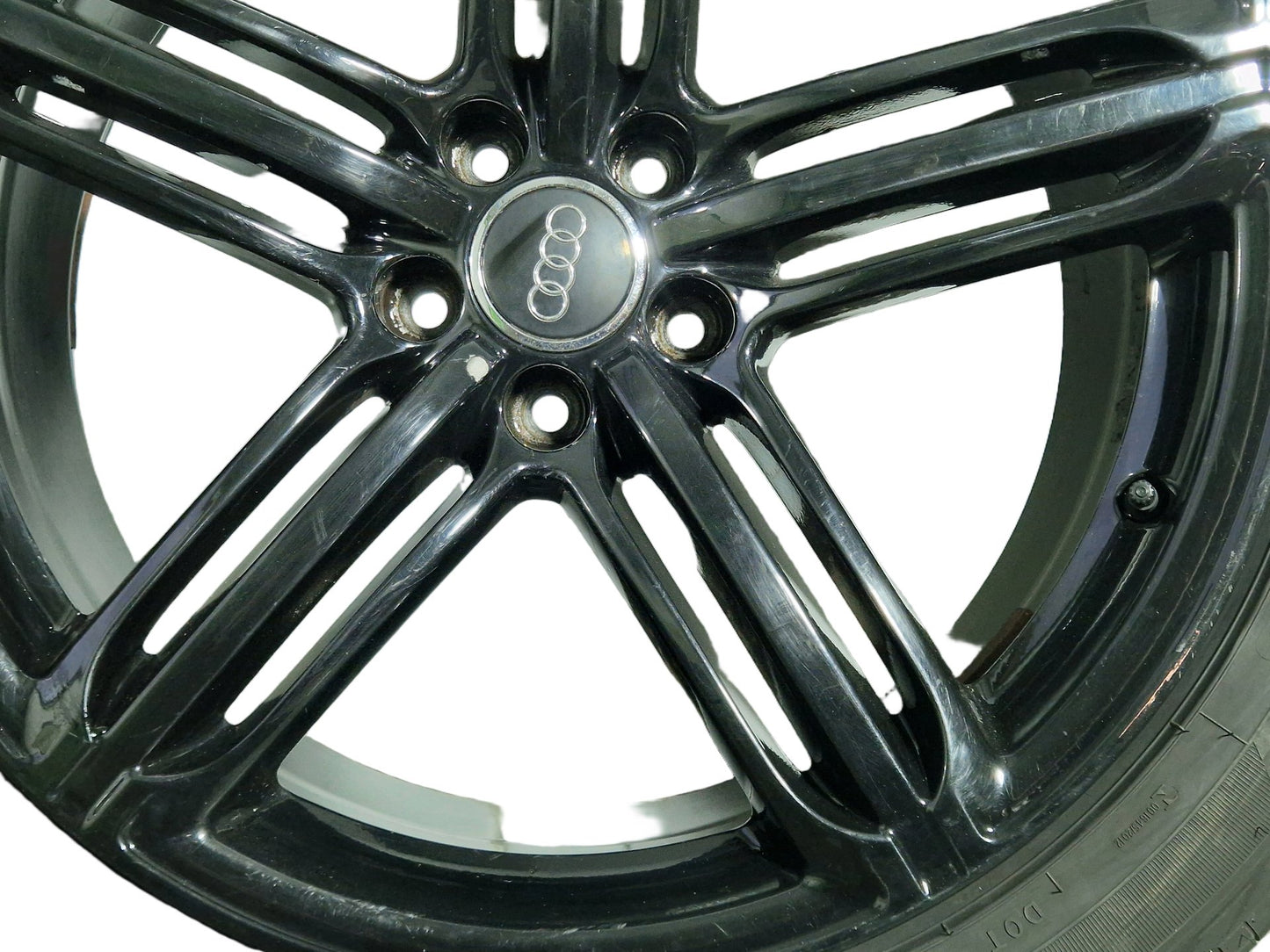 Audi 20" Alloy Wheel with Tyre 255/45/20 7mm 8R060102586