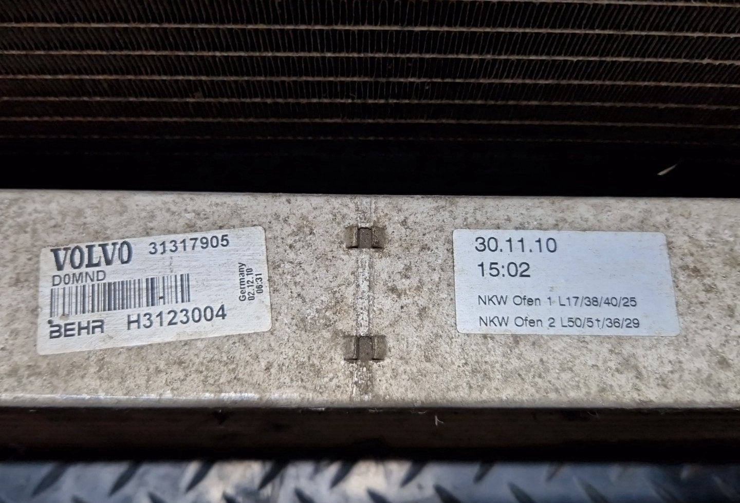 Volvo C30 2.0LL Diesel kw D5204T5 Genuine Engine Cooling Radiator 3M51-8005-DB