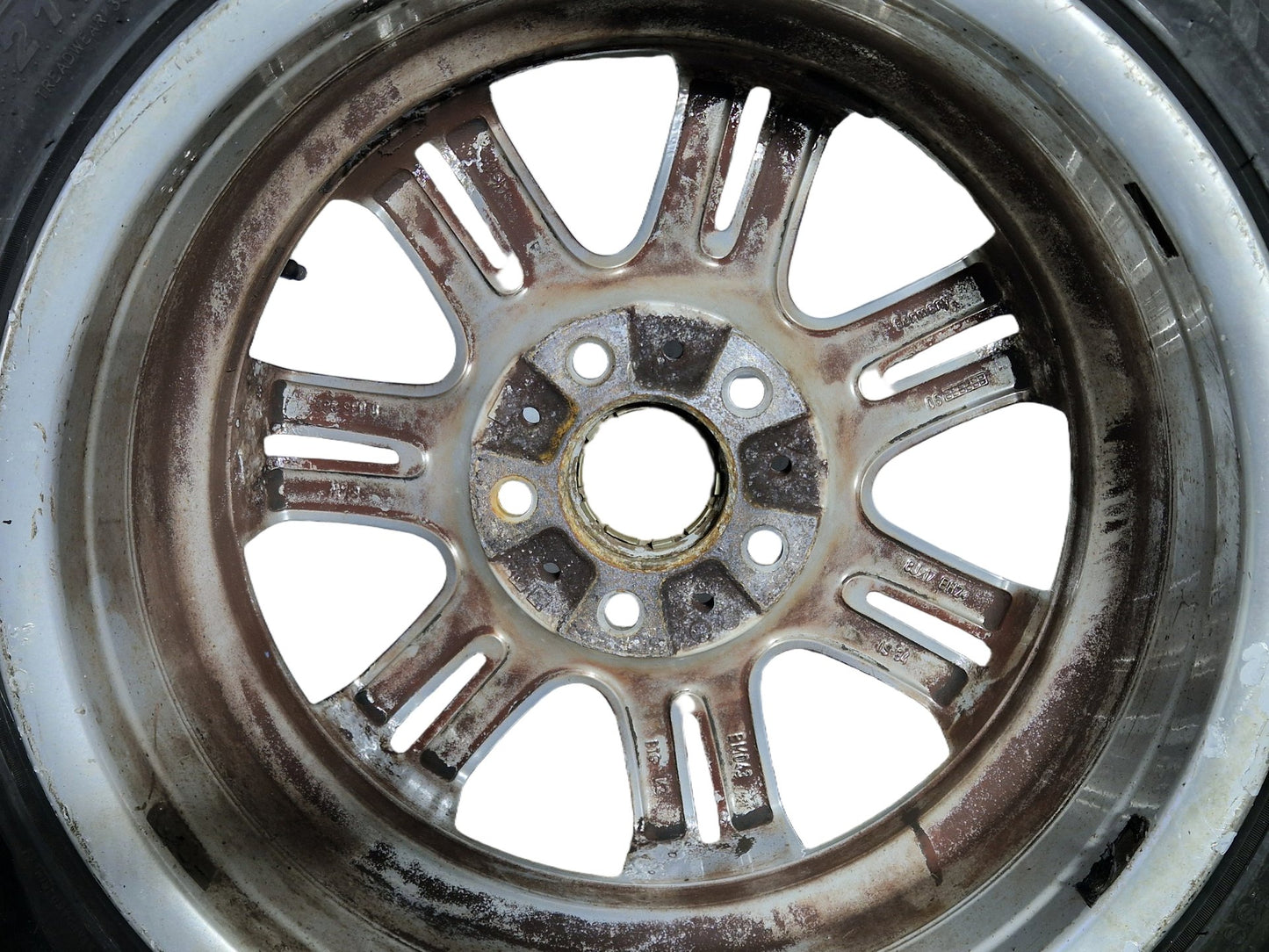 BMW 3 Series E90 17" Alloy Wheel with Tyre 215/45/17 ~4mm 8036936