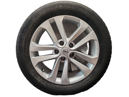 Nissan Juke MK1 (F15) 17" Alloy Wheel with Tyre 215/55/17 ~3mm