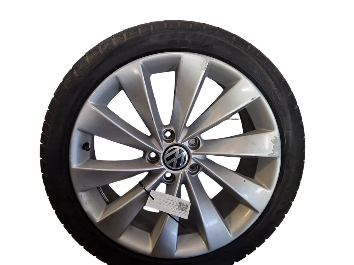 Volkswagen Passat MK5 (B6) (3C) 18" Alloy Wheel with Tyre 235/40/18 ~6mm