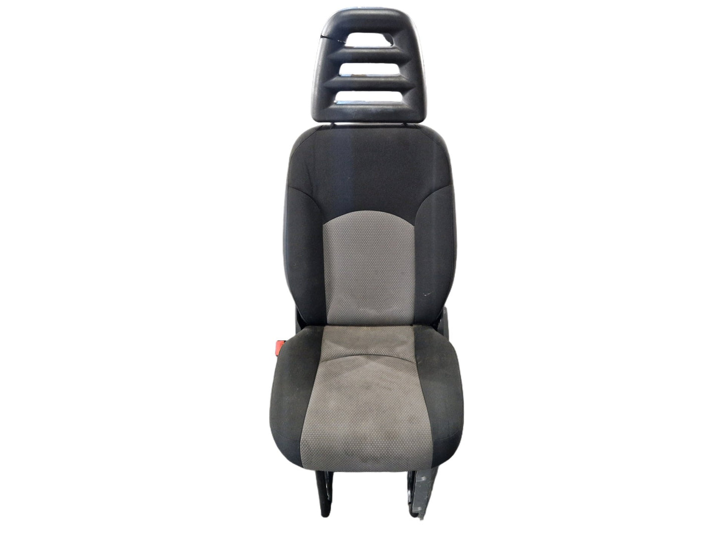 Iveco Daily MK5 Cab & Chass Front Left N/S Passenger Seat