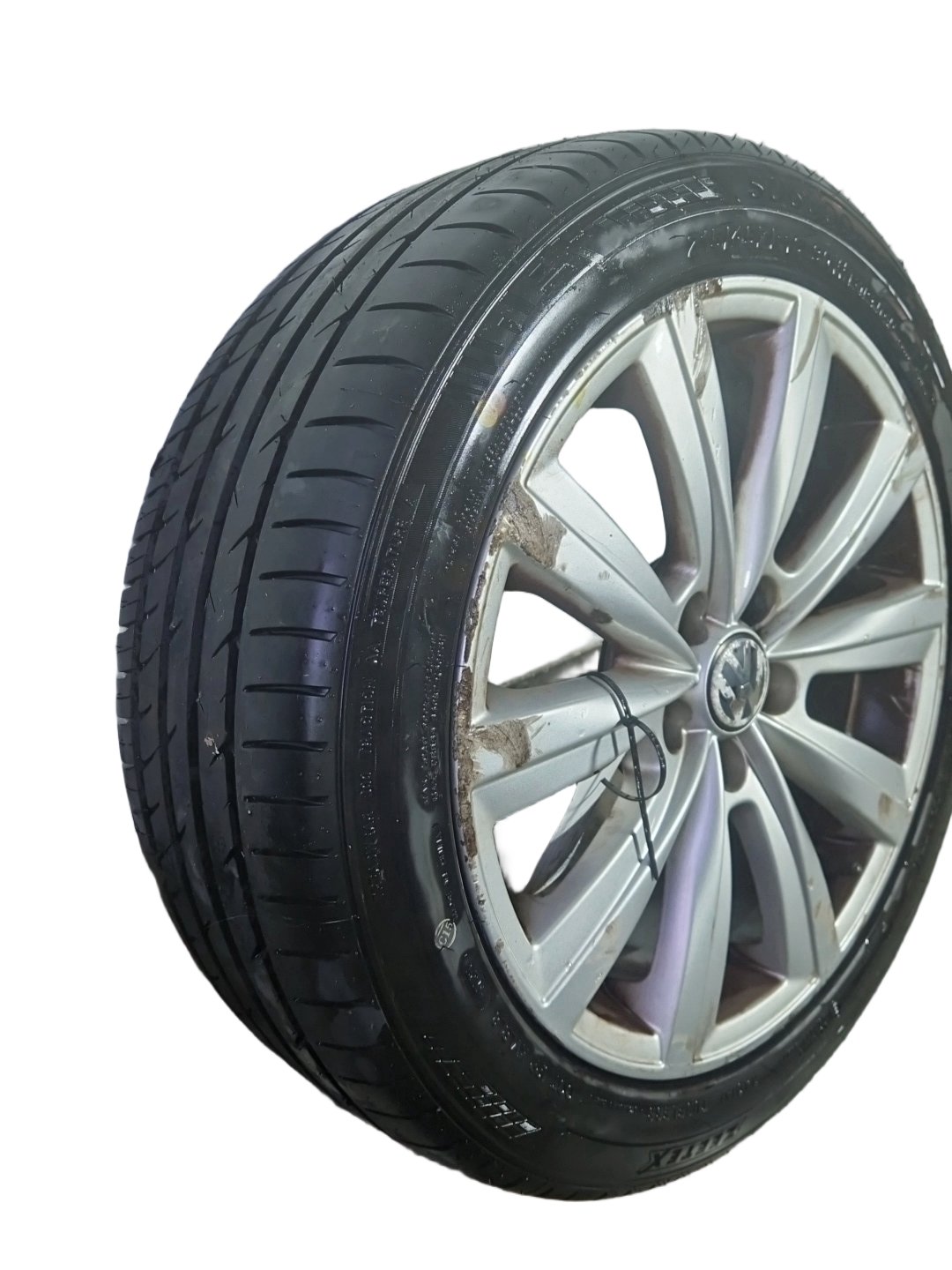 Volkswagen Polo MK5 (6R) 16" Alloy Wheel with Tyre 215/45/16 7mm 8R0601025K