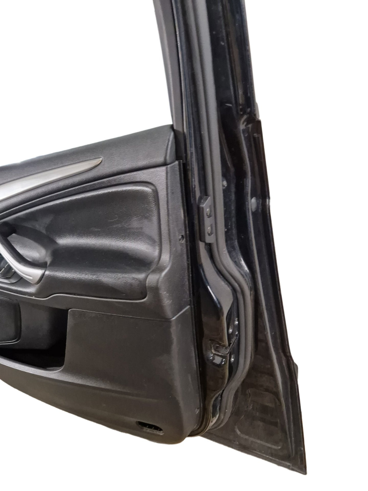 Ford S-Max MK1 (CD340) MPV Front Right Complete Door in Black Panther (Metallic)