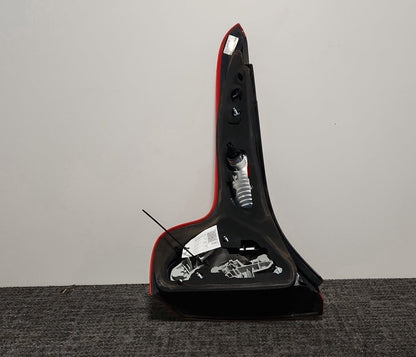 2011 Volvo C30 MK1 FL (MK) (533) Genuine Rear Right O/S Tail Light 31213914