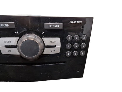 Vauxhall Corsa MK3 (D) (4400) Genuine Radio Stereo Head Unit 13407100