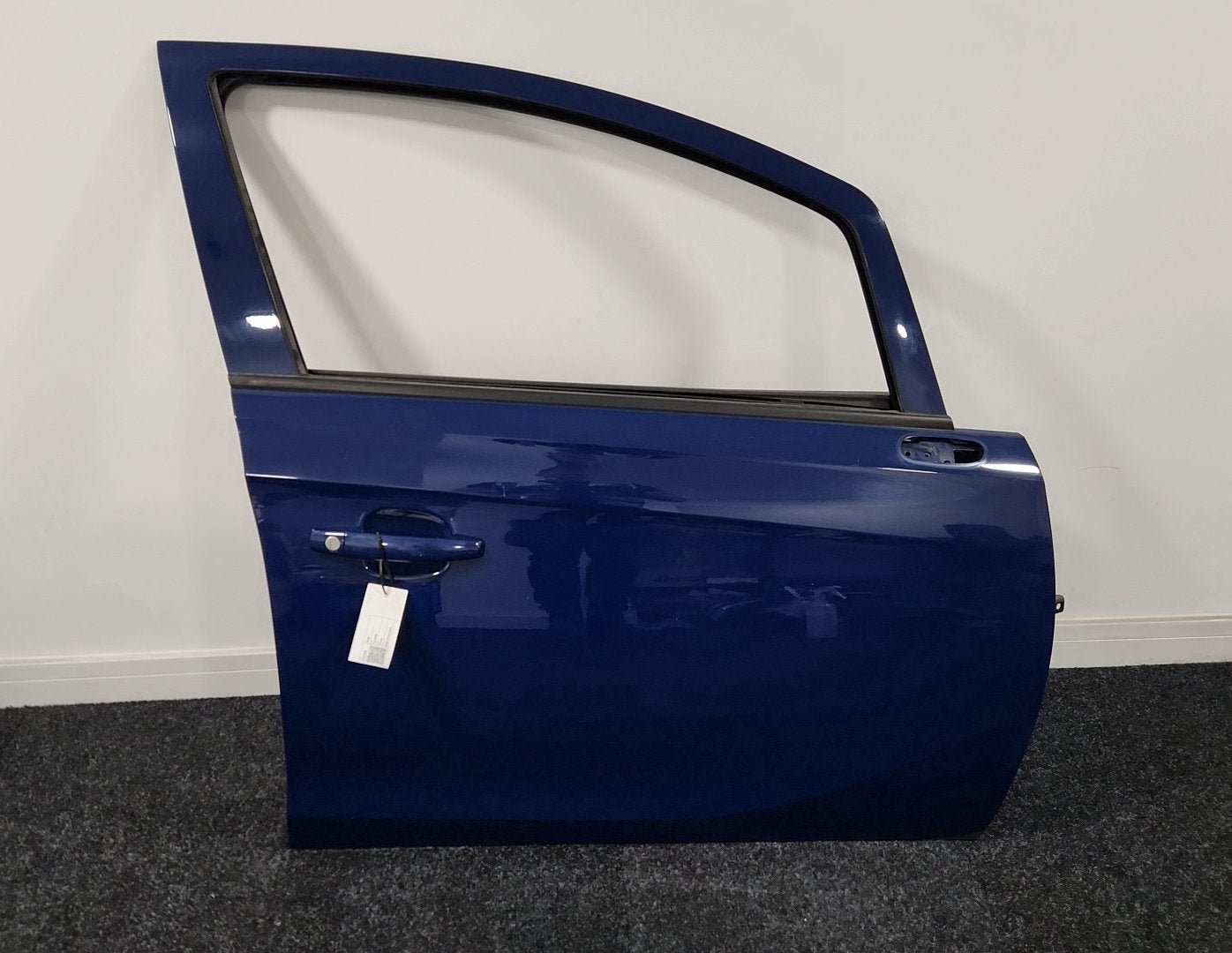 Vauxhall Corsa MK4 (E) (4500) Hatchback Front Right Driver Complete Door in Blue