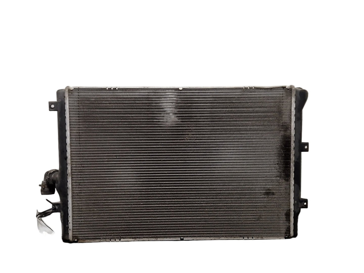 Volkswagen Passat 2.0L Diesel 103.0kw CBAB Cooling Radiator 3C0121253AR