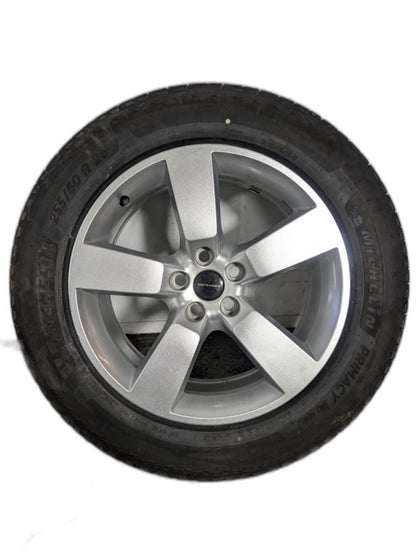 Land Rover Defender L663 OEM 20" Alloy Wheel with Tyre 7mm 255/60/20 L8B21007GB