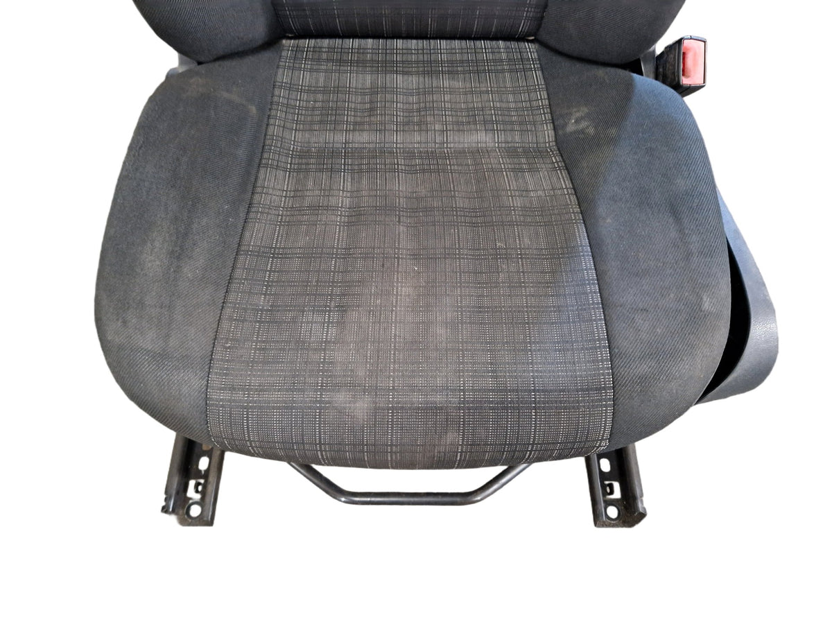 Mercedes-Benz Sprinter W906 (NCV3) Cab & Chassis Front Right O/S Driver Seat