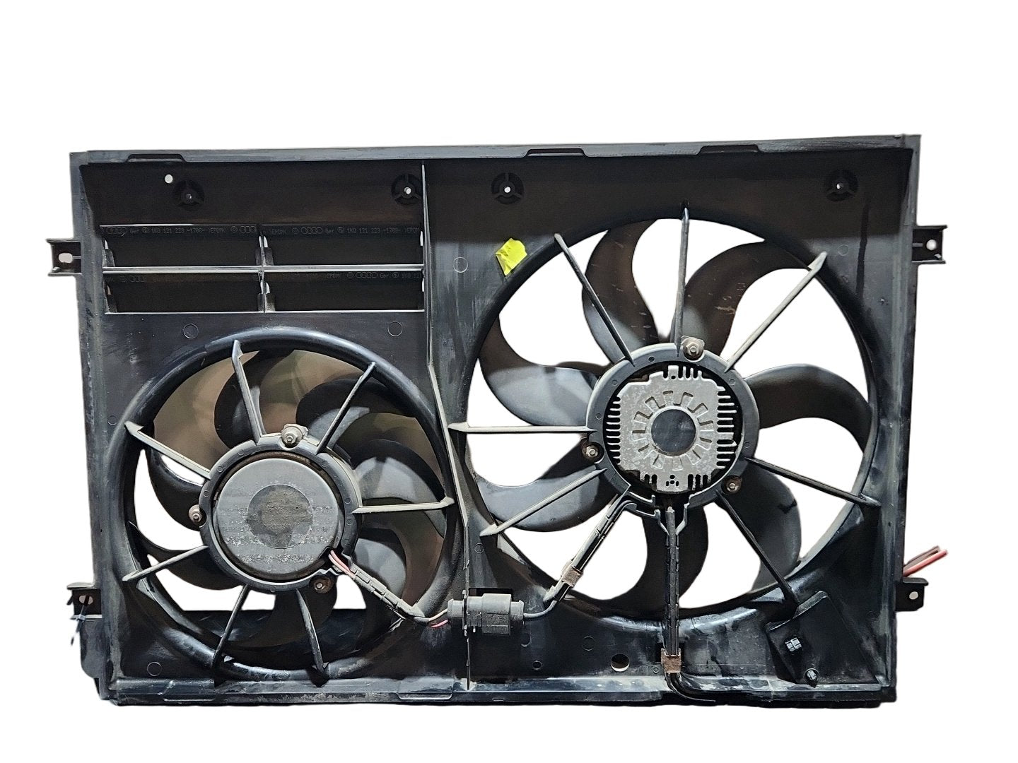 Audi A3 8P Hatchback Genuine Cooling Radiator Fan 1K0121207A