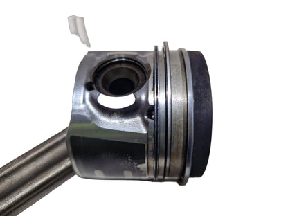 Volvo V40 MK3 (525) Hatchback 1.6 Diesel Genuine Engine Piston