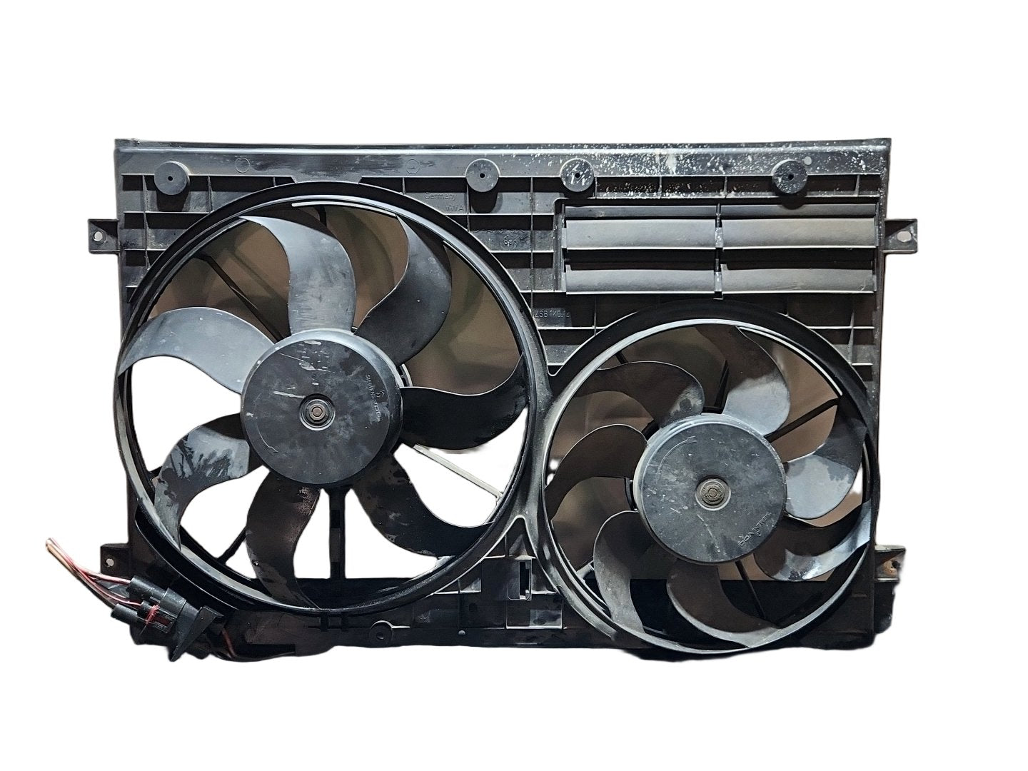 Audi A3 8P Hatchback Genuine Cooling Radiator Fan 1K0121207A