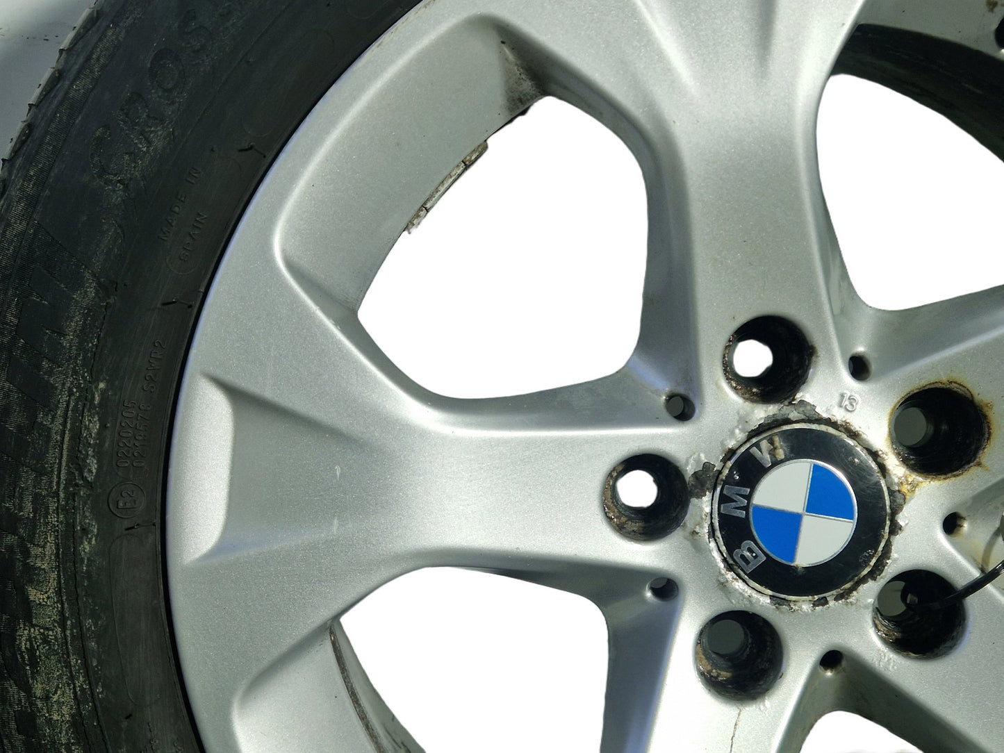 BMW X1 E84 17" Alloy Wheel with Tyre 215/60/17 ~4mm