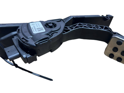 Mercedes-Benz ML350 CDI W166 Accelerator Pedal a1663000204