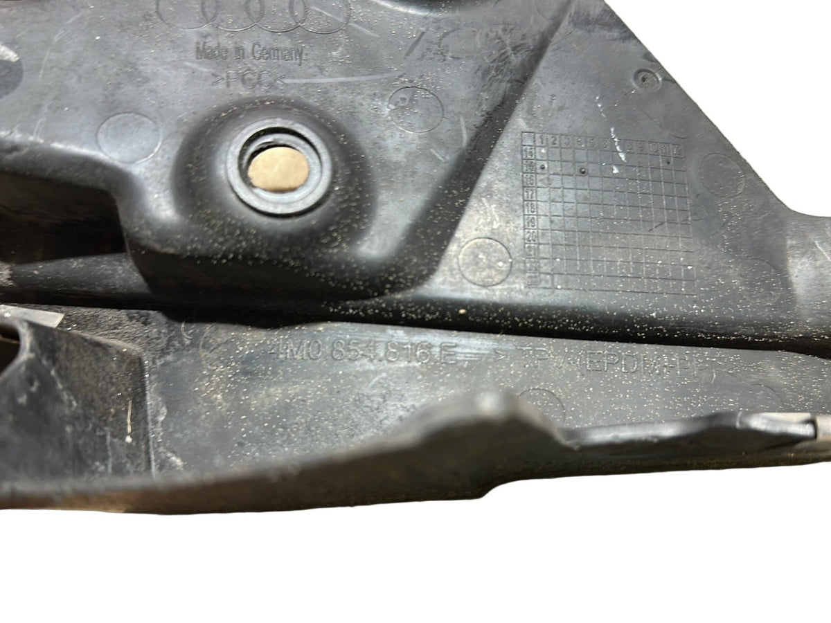 Audi Q7 4M rear right wheel mud guard 4m0854816e