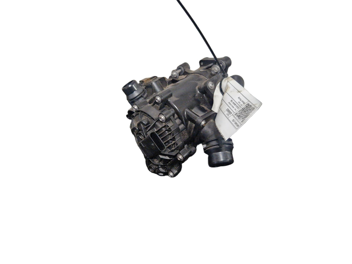 BMW 118i F40 Genuine 1.5 Petrol B38 Thermostat Housing 8631943