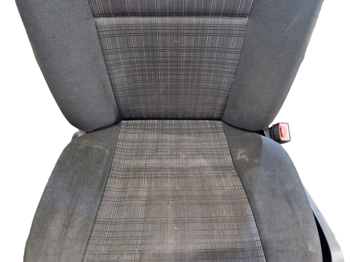 Mercedes-Benz Sprinter W906 (NCV3) Cab & Chassis Front Right O/S Driver Seat