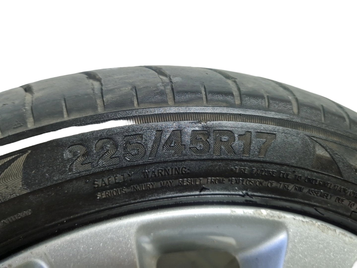 Vauxhall Meriva MK2 (B) (4470) 17" Alloy Wheel with Tyre 225/45/17 5mm