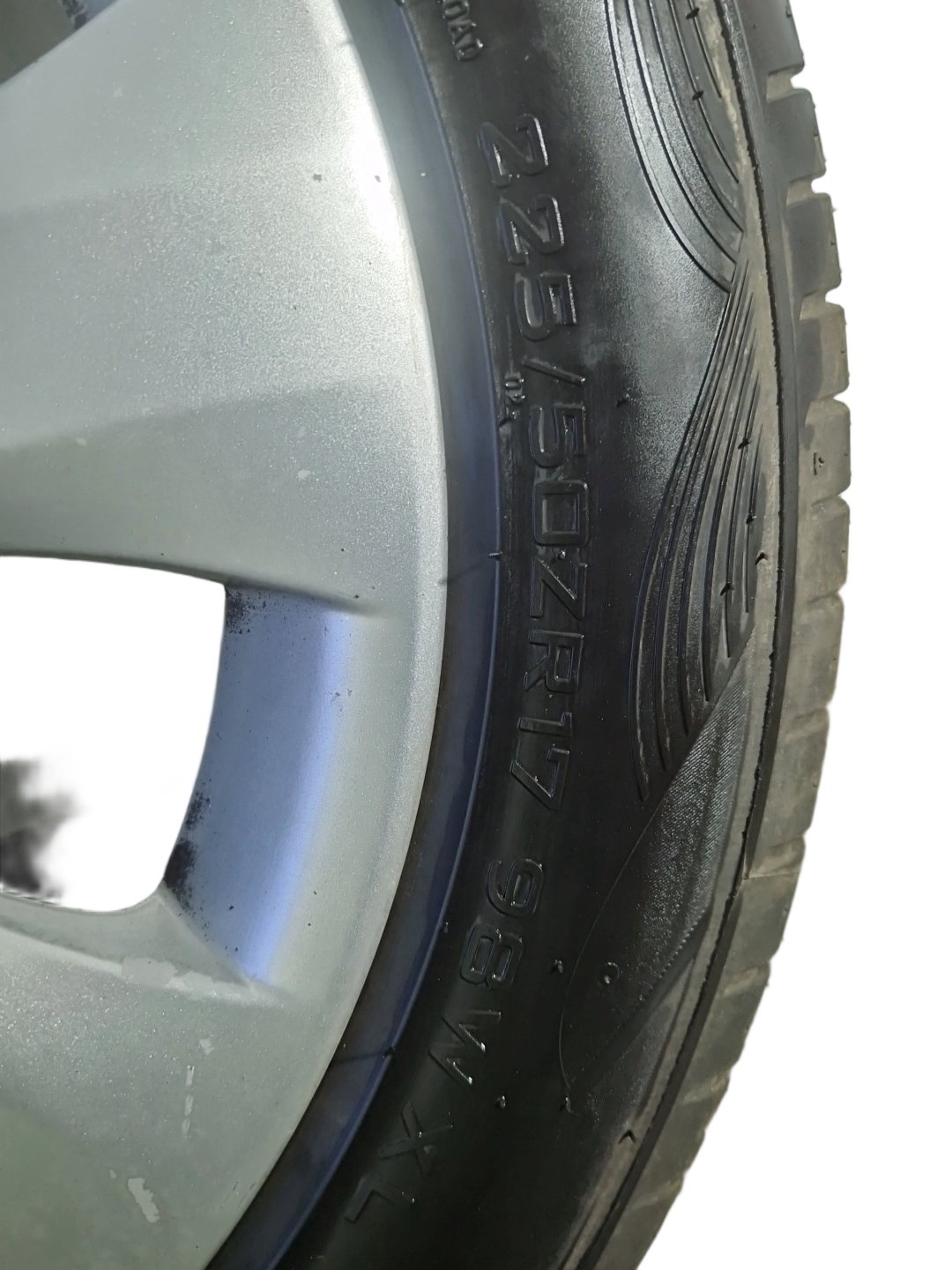 Vauxhall Insignia MK1 (A) (3700) 17" Alloy Wheel with Tyre 225/50/17 6mm