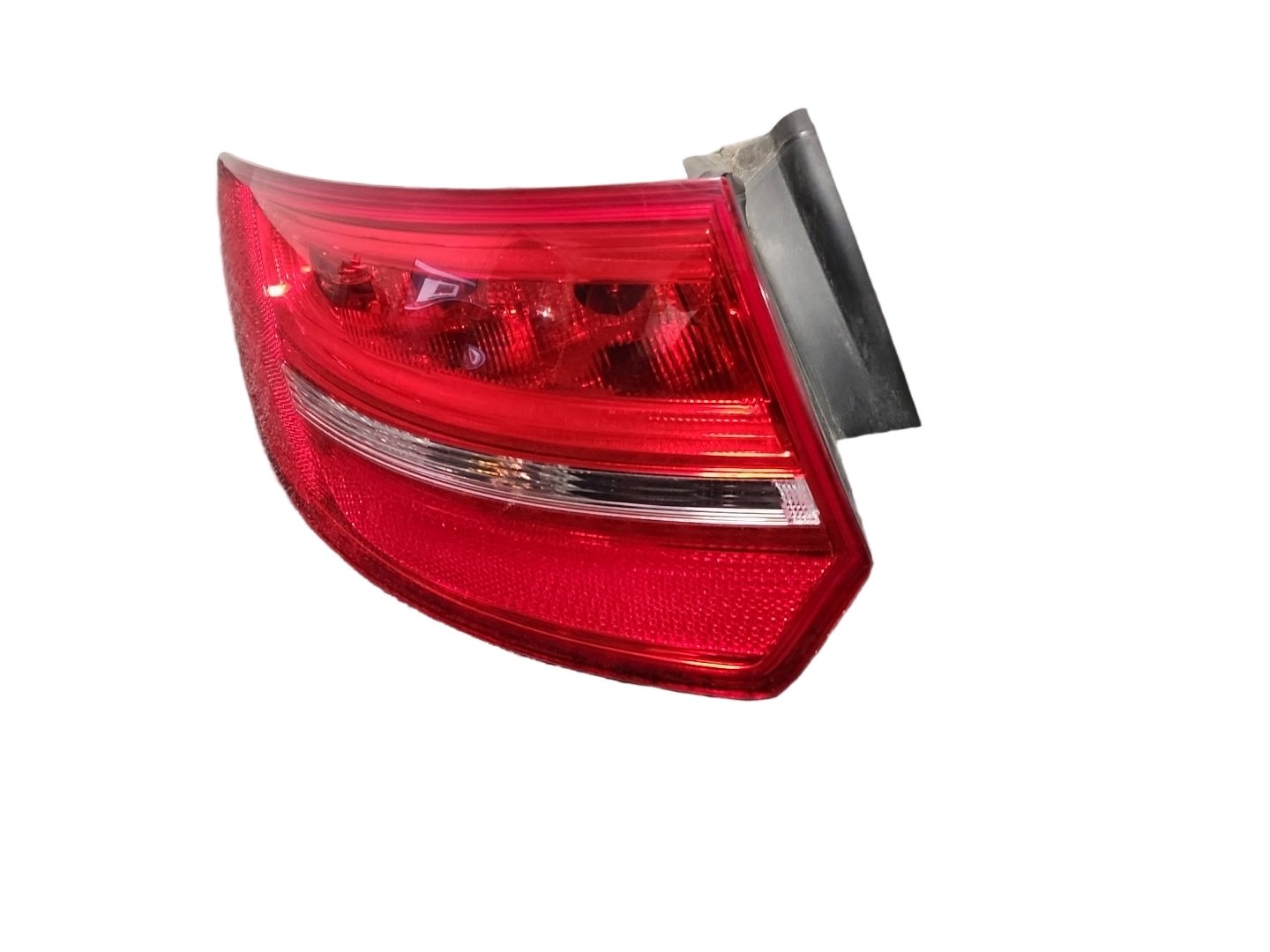 2008 Audi A3 8P Genuine Rear Left Outer N/S Passenger Tail Light 8P4945095E