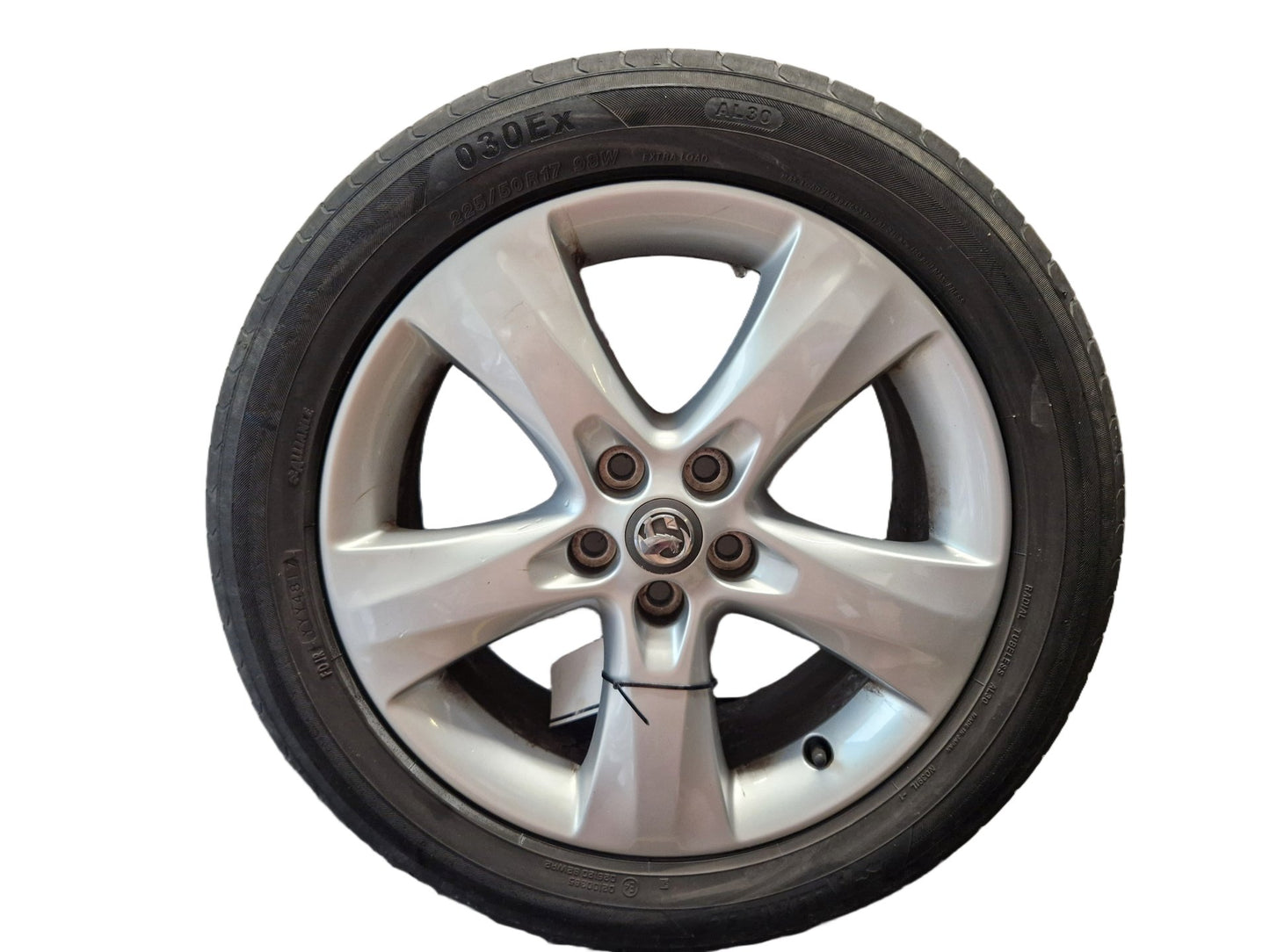 Vauxhall Astra MK6 (J) (A3400) 17" Alloy Wheel with Tyre 225/50/17 ~4mm