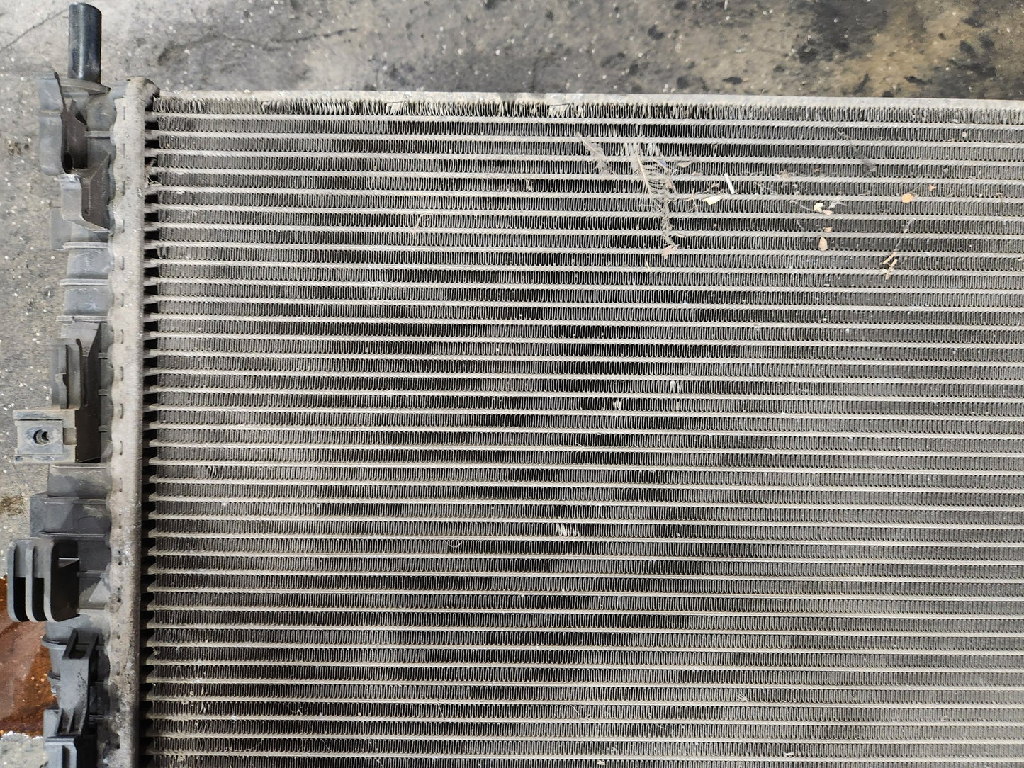 Volvo C30 1.6LL Petrol kw B4164S3 Coolant Air Conditioning Radiator 3M5H8005RK