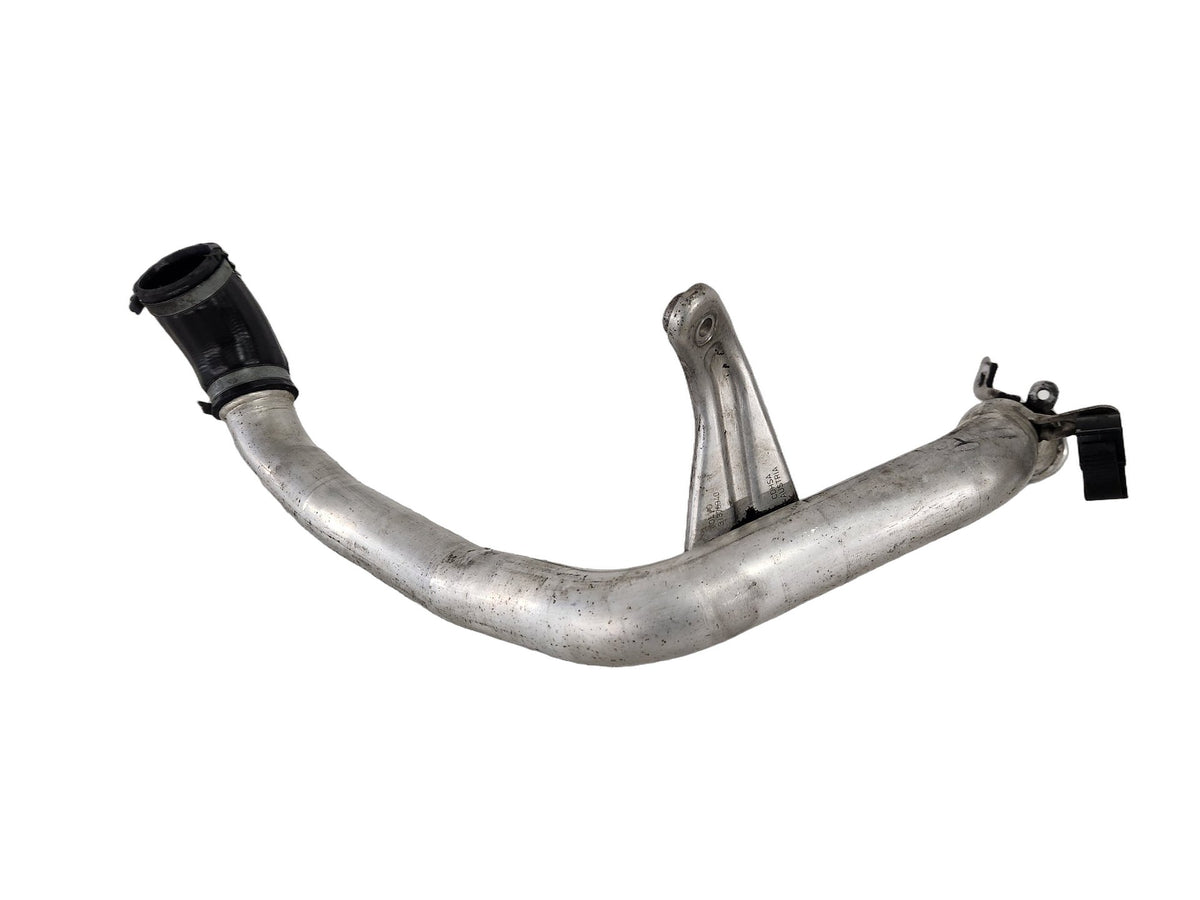 2014 Volvo V40 MK3 1.6L Diesel Hatchback Turbo Intercooler Pipe Hose 31370340