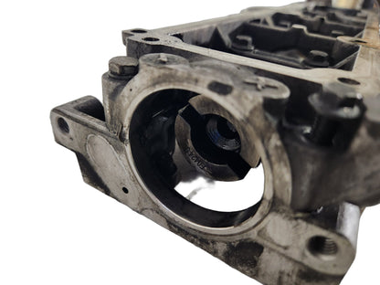 Volvo V40 MK3 (525) Hatchback 1.6 Diesel Genuine Camshaft Housing