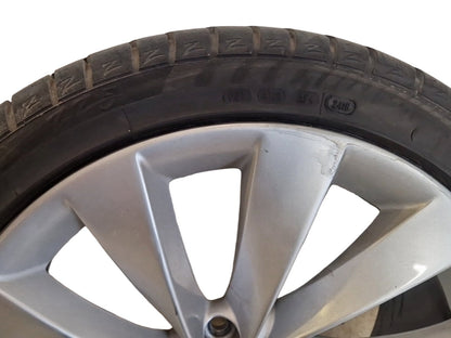 Volkswagen Passat MK5 (B6) (3C) 18" Alloy Wheel with Tyre 235/40/18 ~6mm