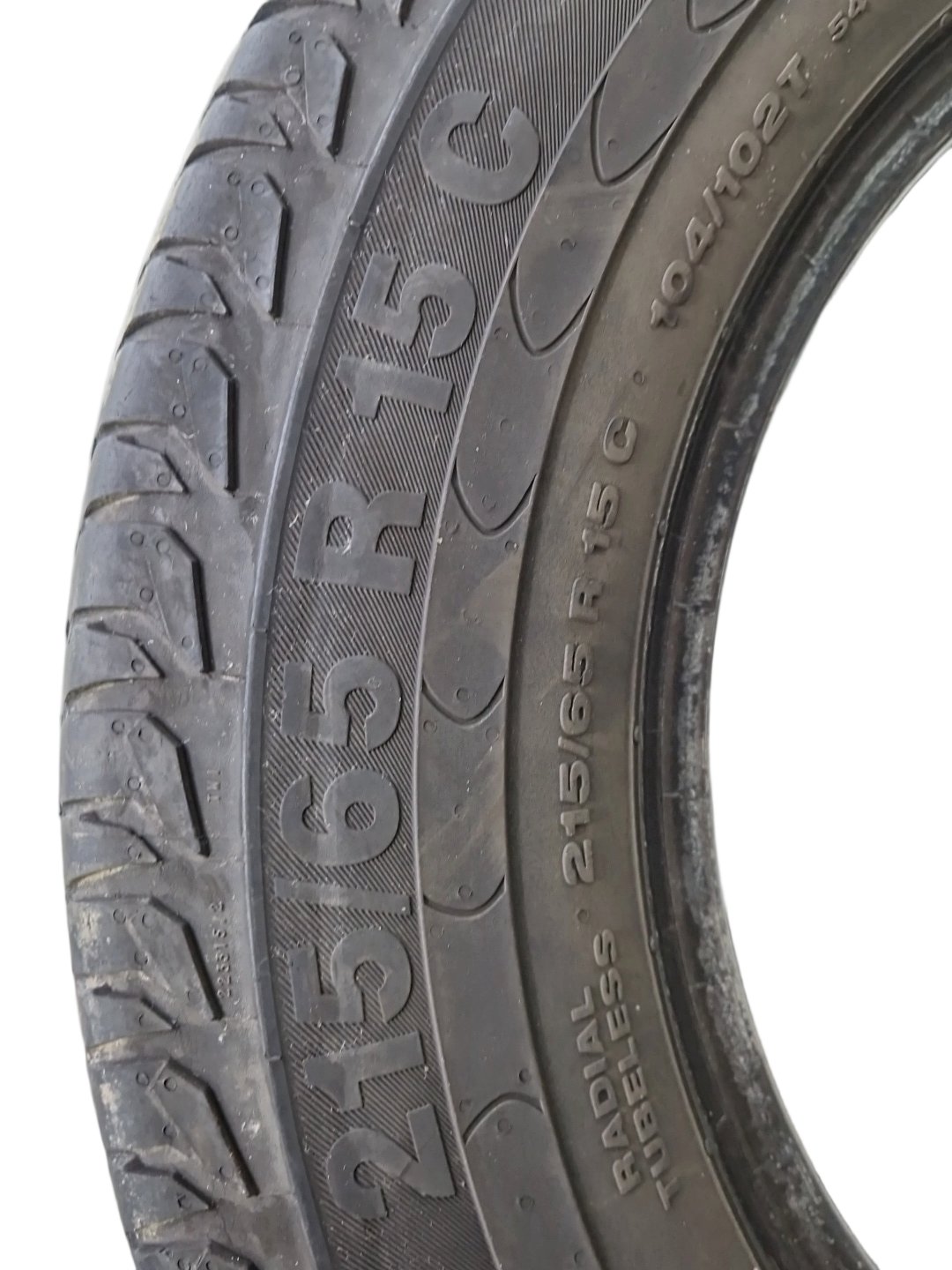 Genuine Continental Vanco 2 Tyre 215/65/R15C ~6mm Tread