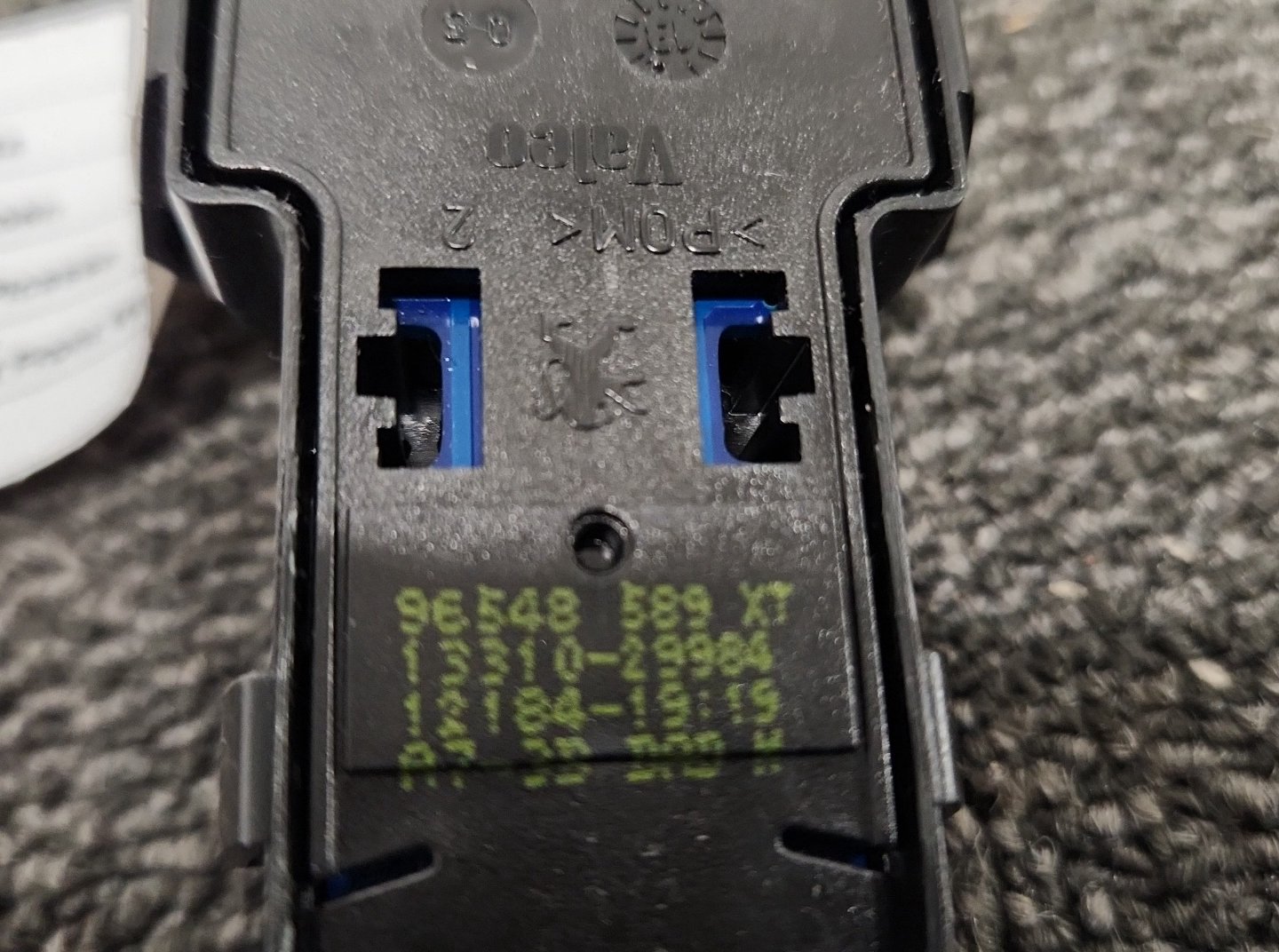 Citroen C3 Picasso MK1 FL (MY10) MPV Front Right Side Window Switch E29861-10B