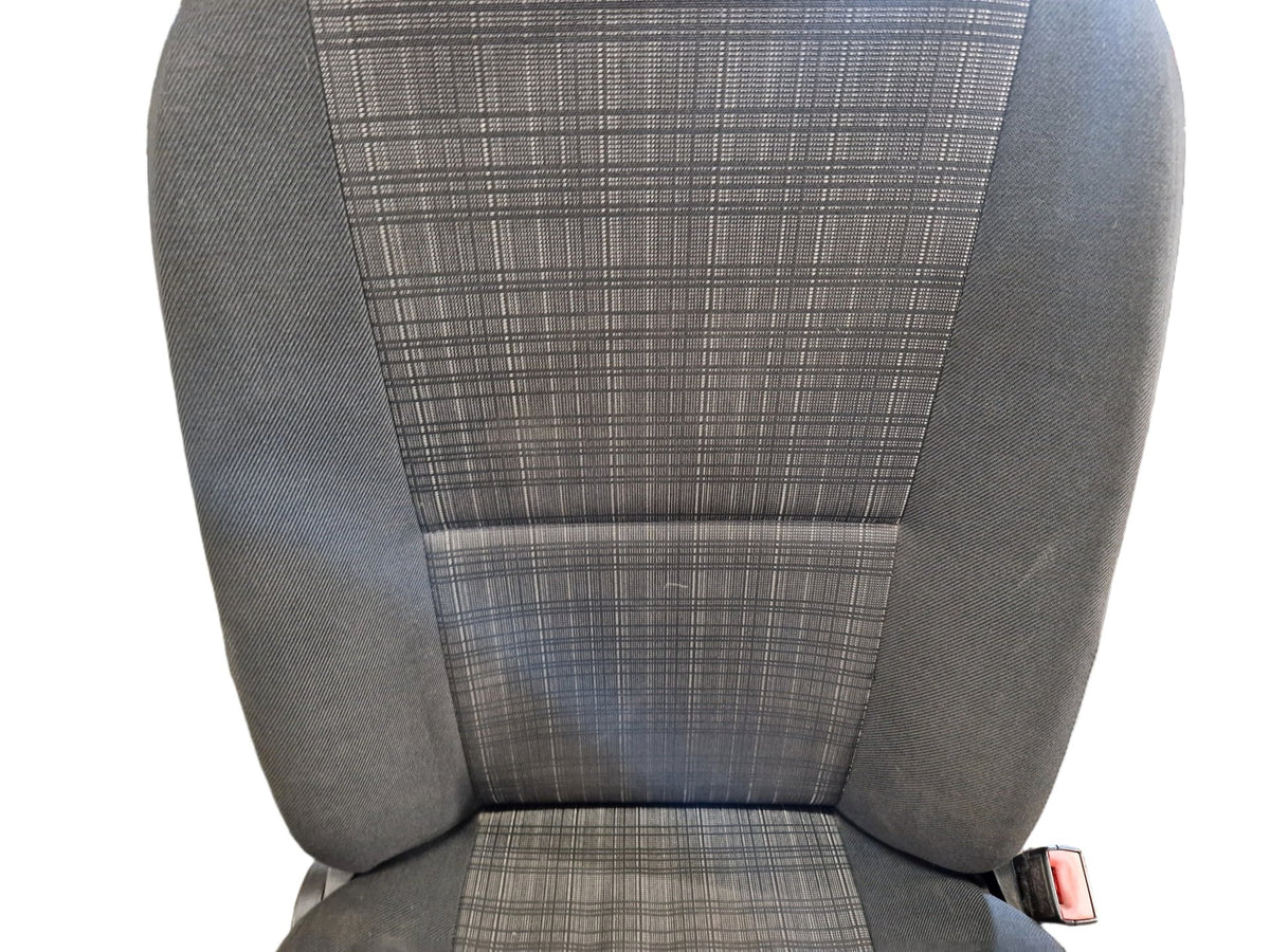 Mercedes-Benz Sprinter W906 (NCV3) Cab & Chassis Front Right O/S Driver Seat