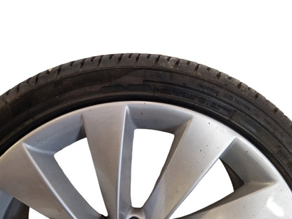 Volkswagen Passat MK5 (B6) (3C) 18" Alloy Wheel with Tyre 235/40/18 ~5mm