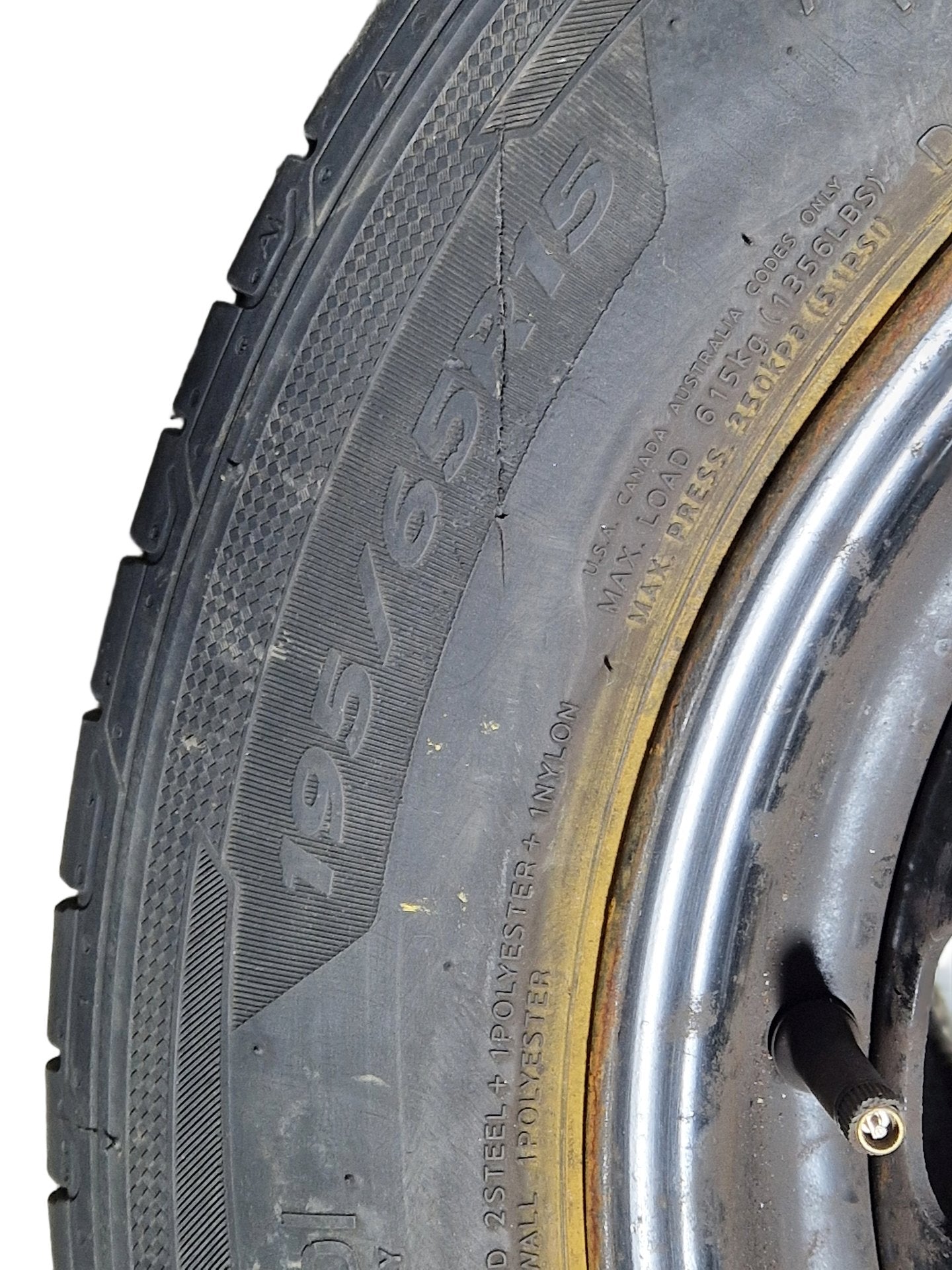 Citroen Berlingo MK2 (B9) 15" Alloy Wheel with Tyre 195/65/15 ~6mm