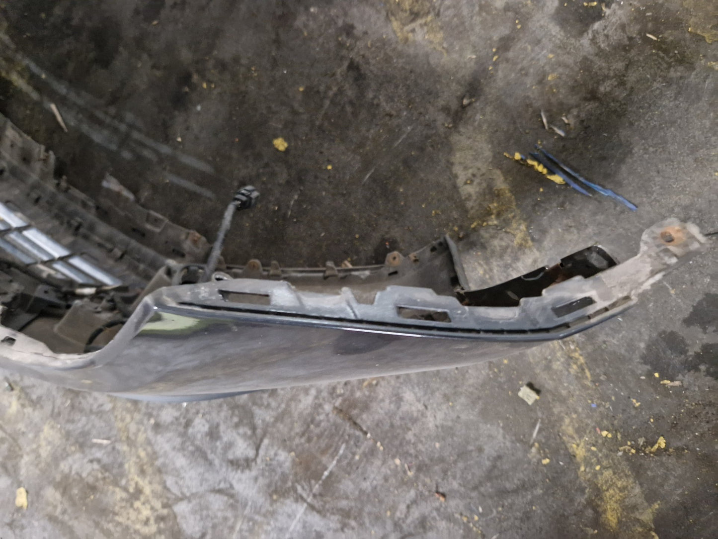 Vauxhall Mokka MK1 (G1U0) SUV Genuine Complete Front Bumper in Black GAR