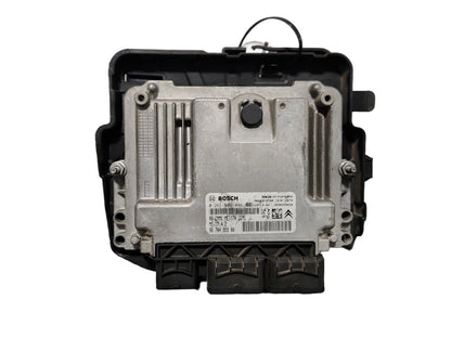 Citroen C3 Picasso MK1 FL (MY10) MPV Genuine Engine Control Unit ECU 9678495980
