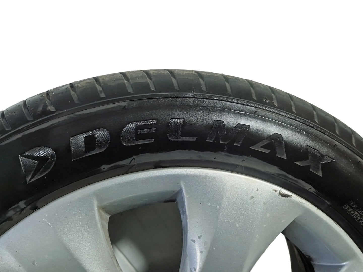 Vauxhall Insignia MK1 (A) (3700) 17" Alloy Wheel with Tyre 225/50/17 6mm