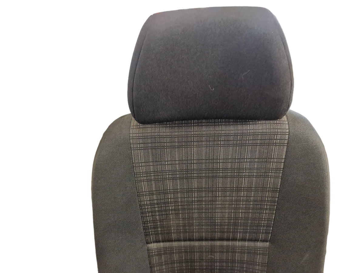 Mercedes-Benz Sprinter W906 (NCV3) Cab & Chassis Front Right O/S Driver Seat